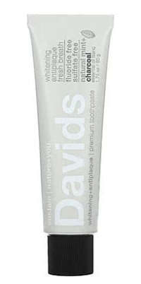 Davids, Premium Toothpaste, Whitening + Antiplaque, Natural Mint + Charcoal, 1.75 oz (50 g)