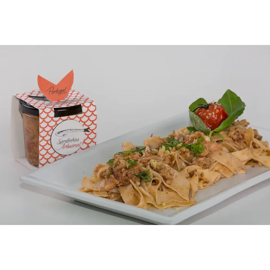 Petiscada Sardine with Dried Tomato 100g