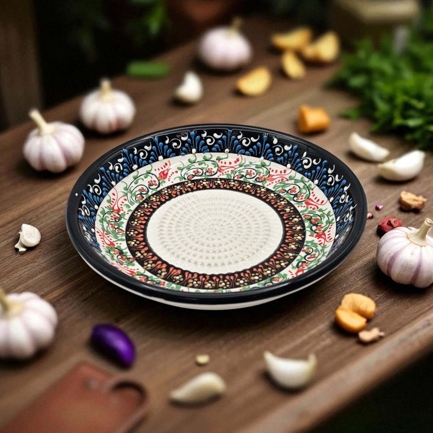 EVANLIFE Garlic Grater Bowl, Whirlpool Bloom Design Grater Plate, 7" Ceramic Garlic Grinder Bowl: With Brush